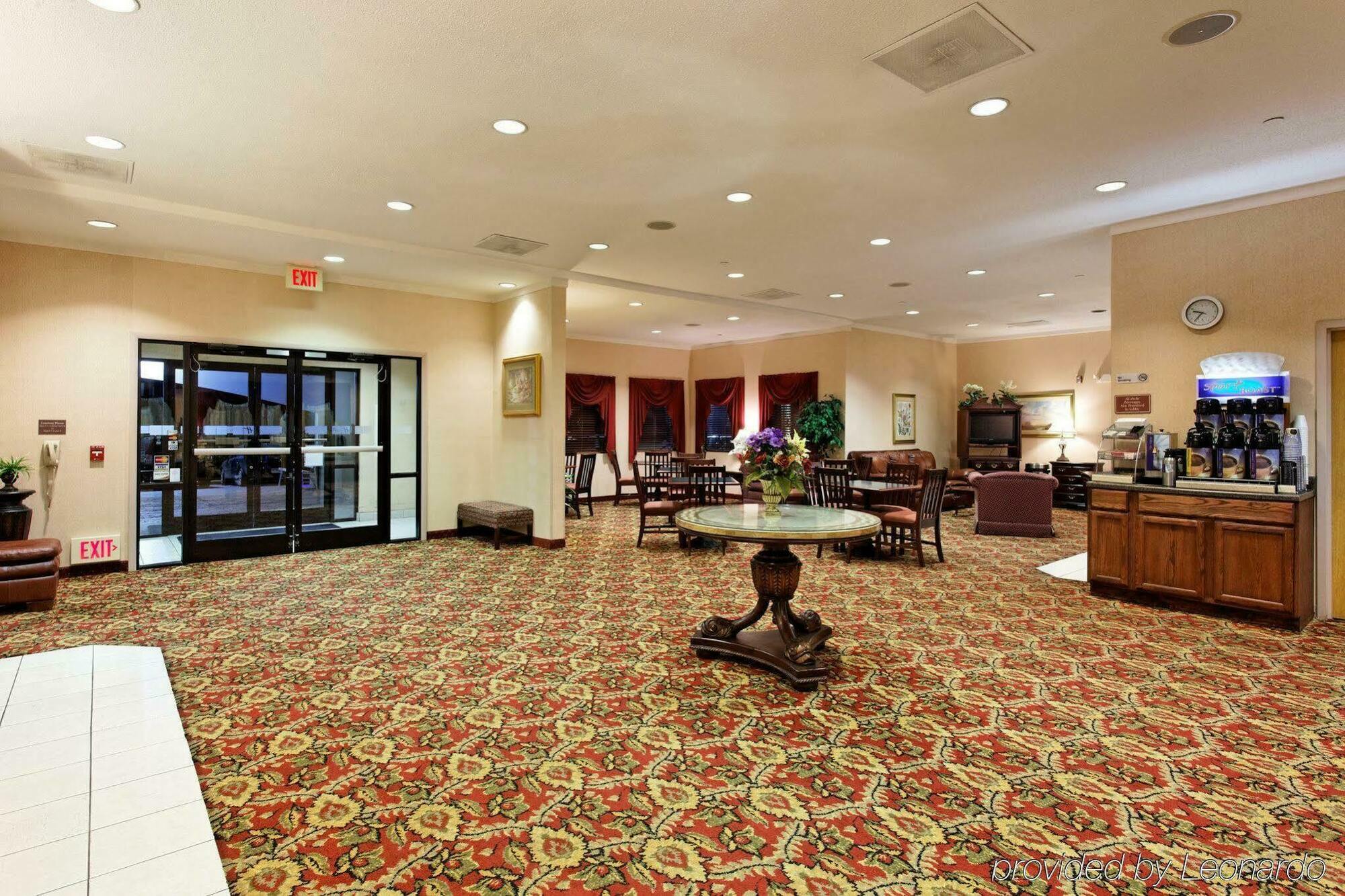 Holiday Inn Express Metropolis By Ihg Exterior photo
