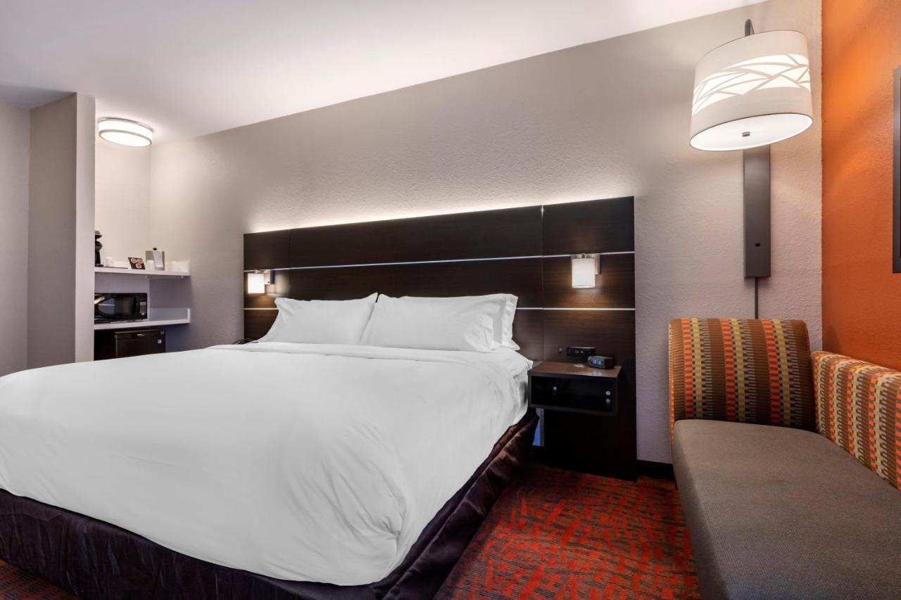Holiday Inn Express Metropolis By Ihg Exterior photo
